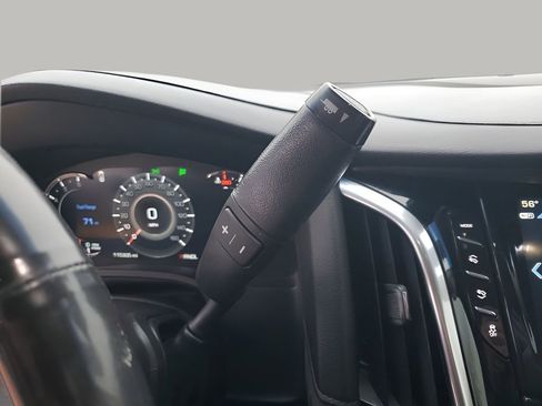 Used 2018 Cadillac Escalade Luxury image 40