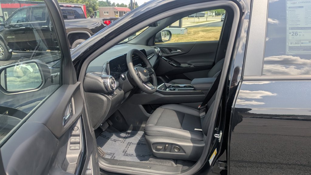 New 2027 Chevrolet Equinox LT w/ Convenience Package II AWD/4WD image 7