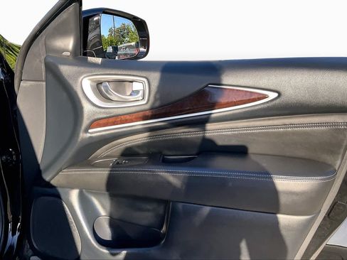 Used 2019 INFINITI QX60 Luxe w/ Sensory Package FWD image 23