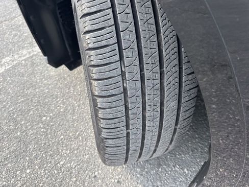 Used 2024 Lucid Air Touring image 30