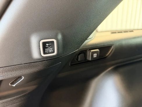 Used 2025 Jeep Grand Cherokee Limited AWD/4WD image 20