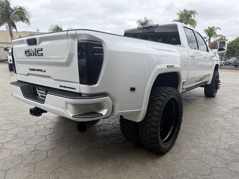 Used 2026 GMC Sierra 3500 Denali w/ Denali Reserve Package AWD/4WD image 5