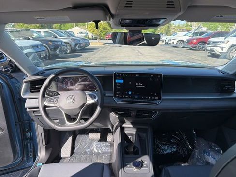 New 2026 Volkswagen Tiguan SE AWD/4WD image 9