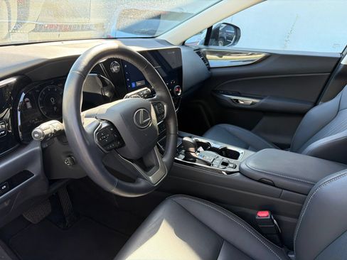 Used 2025 Lexus NX 350 AWD w/ Accessory Package (2T) image 9