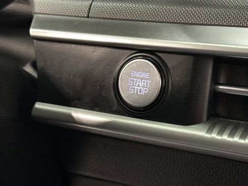 Used 2022 Kia K5 LXS image 12