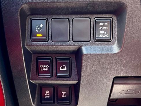 Used 2023 Nissan Frontier PRO-4X w/ Pro-4X Premium Package image 26