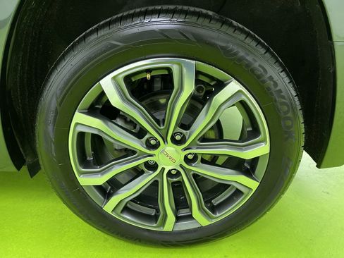 Used 2019 GMC Terrain Denali image 16