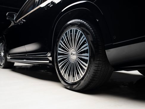 Used 2024 Mercedes-Benz Maybach EQS 680 4MATIC image 78