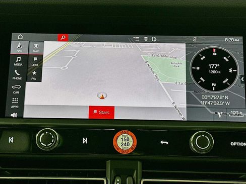 Certified 2026 Porsche Macan AWD/4WD image 18