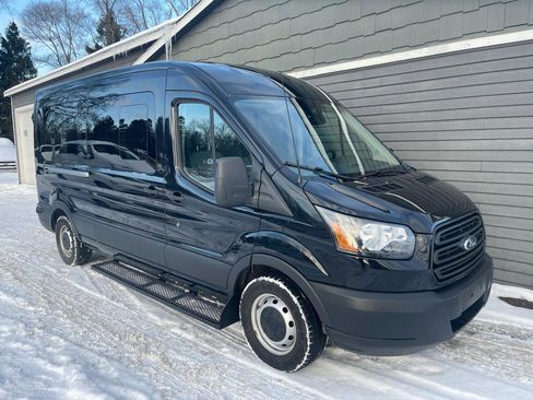 Used 2019 Ford Transit 350 XL image 6