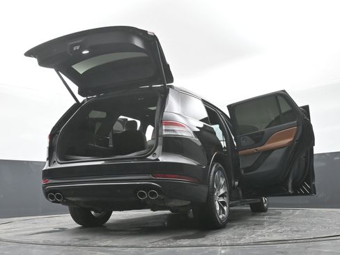 Used 2021 Lincoln Aviator Grand Touring w/ Elements Package Plus image 52