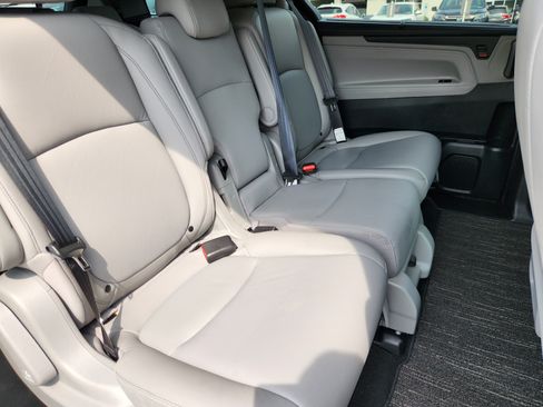 Used 2024 Honda Odyssey EX-L image 14