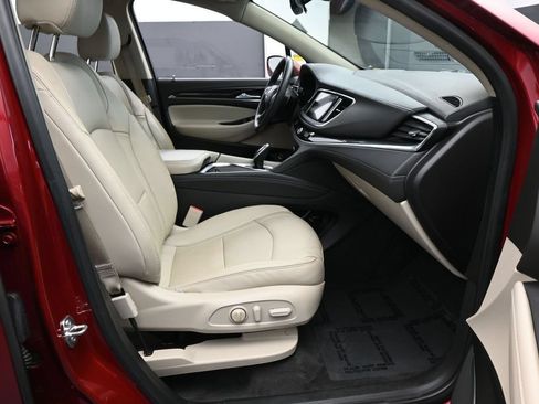 Used 2020 Buick Enclave Essence FWD image 41