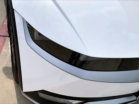 Certified 2024 Hyundai Ioniq 5 SEL image 25