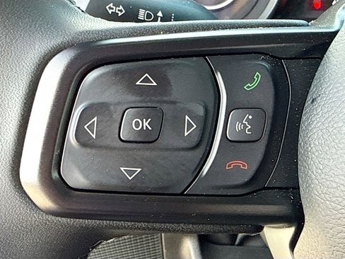 Used 2025 Jeep Wrangler Unlimited Sport AWD/4WD image 34