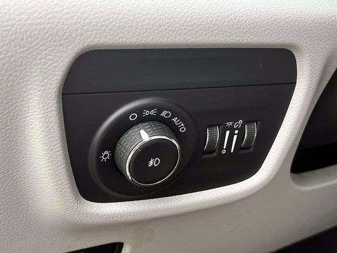 Certified 2022 Jeep Grand Cherokee L Overland AWD/4WD image 21