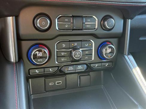 Certified 2021 Chevrolet Suburban RST image 16