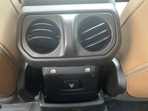 Used 2021 Jeep Wrangler Unlimited Sahara w/ Dual Top Group AWD/4WD image 11