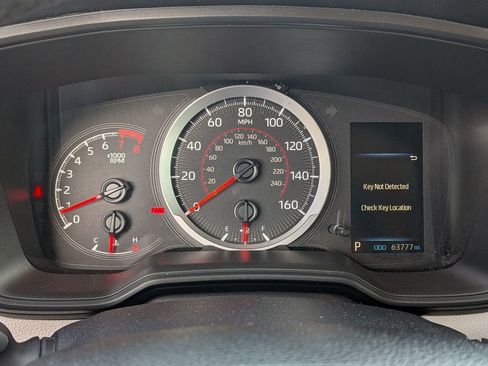 Used 2022 Toyota Corolla Cross LE image 20