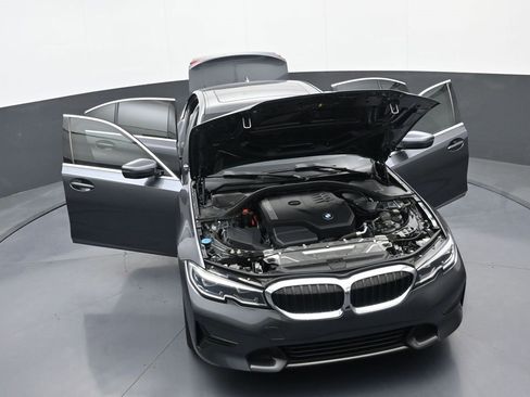Used 2021 BMW 330i xDrive Sedan w/ Convenience Package image 38