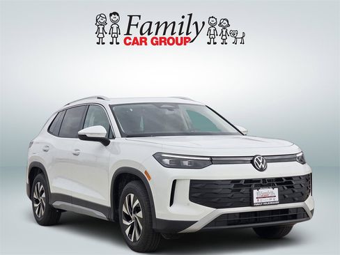 New 2026 Volkswagen Tiguan S image 2