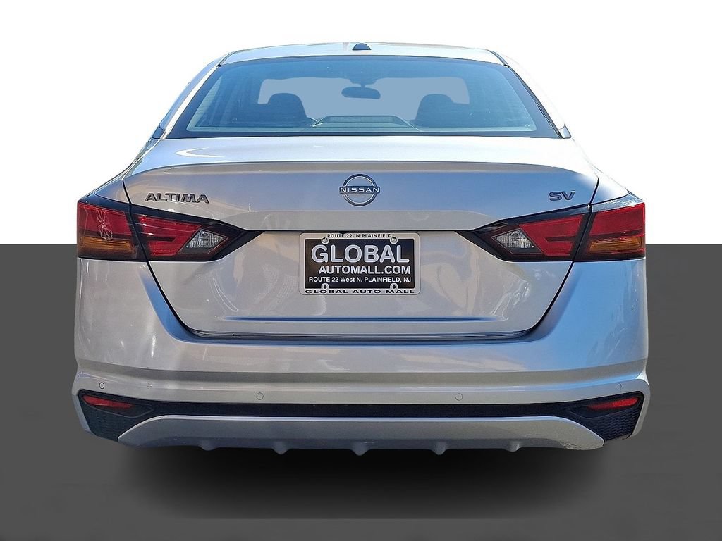 Used 2024 Nissan Altima 2.5 SV FWD image 6