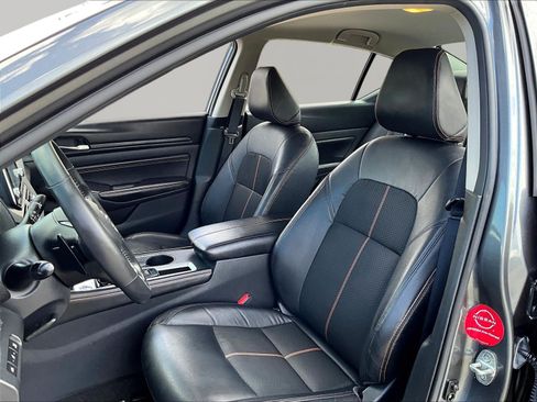 Certified 2022 Nissan Altima 2.5 SR FWD image 21