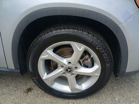 Used 2018 Mercedes-Benz GLA 250 4MATIC image 9