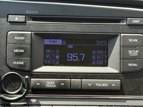 Used 2018 Hyundai Elantra SE FWD image 24