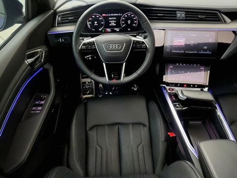 Used 2024 Audi Q8 e-tron Premium Plus AWD/4WD image 53
