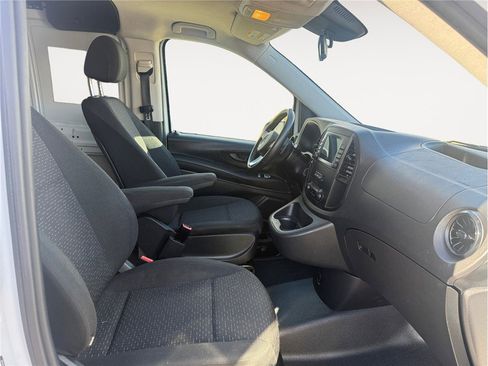 Used 2023 Mercedes-Benz Metris image 15