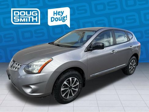 Used 2015 Nissan Rogue S AWD/4WD image 1