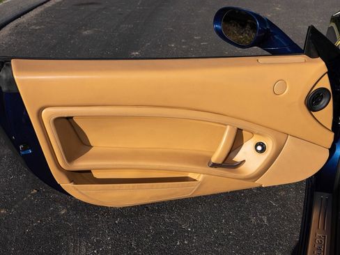 Used 2011 Ferrari California image 18