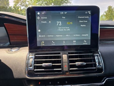 Used 2019 Lincoln Navigator L Reserve w/ Cargo Package AWD/4WD image 27