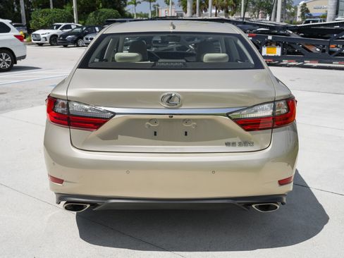 Used 2018 Lexus ES 350 w/ Luxury Package w/Wood Trim FWD image 9