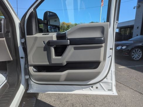 Used 2019 Ford F250 XLT AWD/4WD image 28