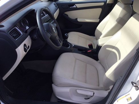Used 2012 Volkswagen Jetta SE image 17