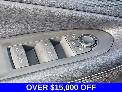 Used 2024 Chevrolet Blazer EV LT AWD/4WD image 29