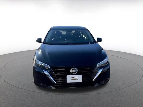 Used 2025 Nissan Sentra SV image 4