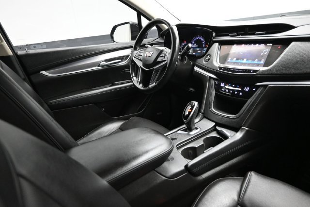 Used 2019 Cadillac XT5 Luxury FWD image 13