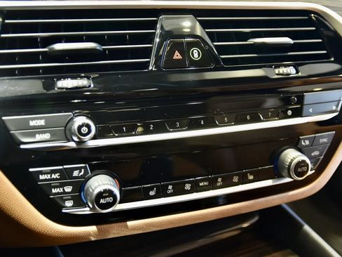 Used 2022 BMW 540i xDrive w/ Premium Package AWD/4WD image 16