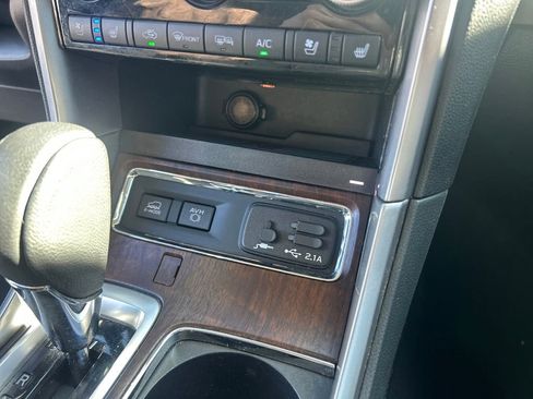 Used 2022 Subaru Ascent Touring image 24