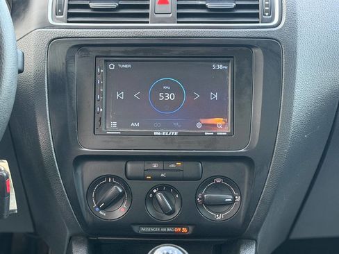 Used 2012 Volkswagen Jetta Sedan image 15