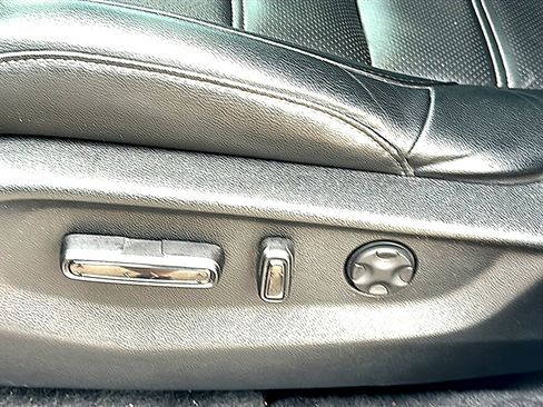 Used 2022 Honda CR-V EX-L image 8