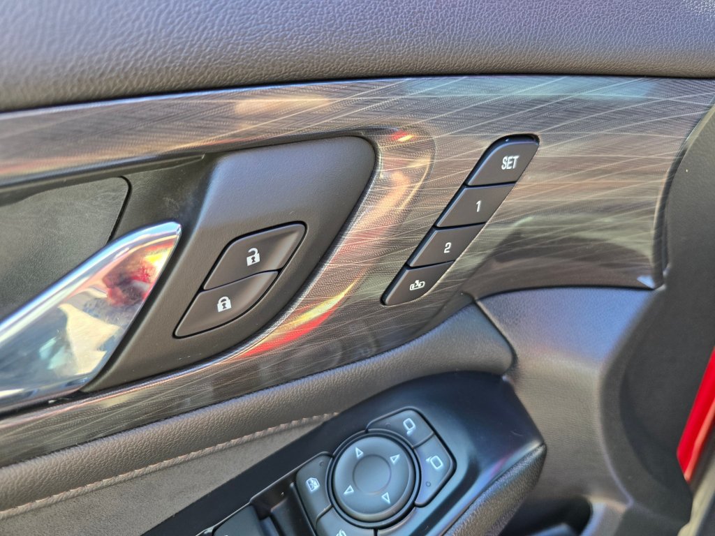 Used 2023 Chevrolet Traverse High Country w/ LPO, 'HIT The Road' Package AWD/4WD image 34