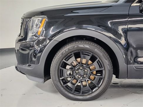 Used 2021 Kia Telluride SX w/ Nightfall Edition Package image 11