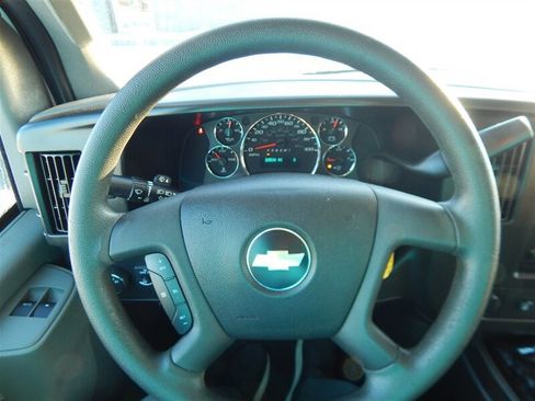 Used 2017 Chevrolet Express 3500 LT w/ LT Preferred Equipment Group image 20