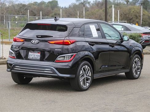 Certified 2022 Hyundai Kona Limited image 5