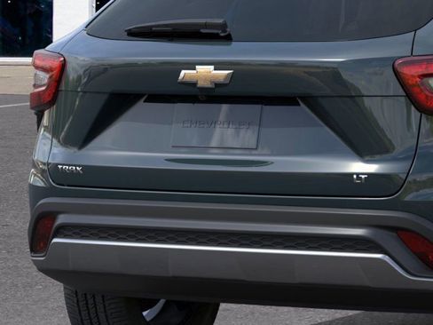 New 2026 Chevrolet Trax LT image 16