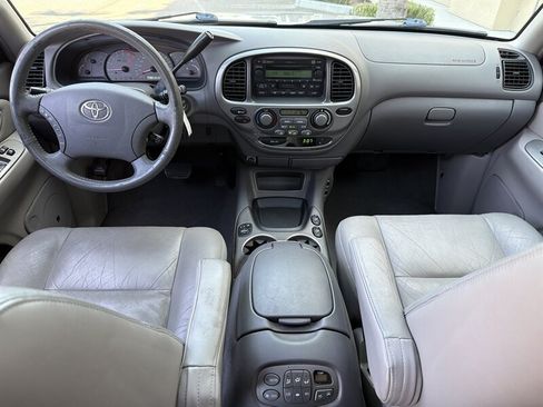Used 2004 Toyota Sequoia Limited RWD image 17